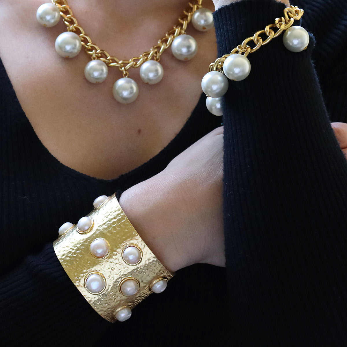 Maxi Pearl Charms Bracelet