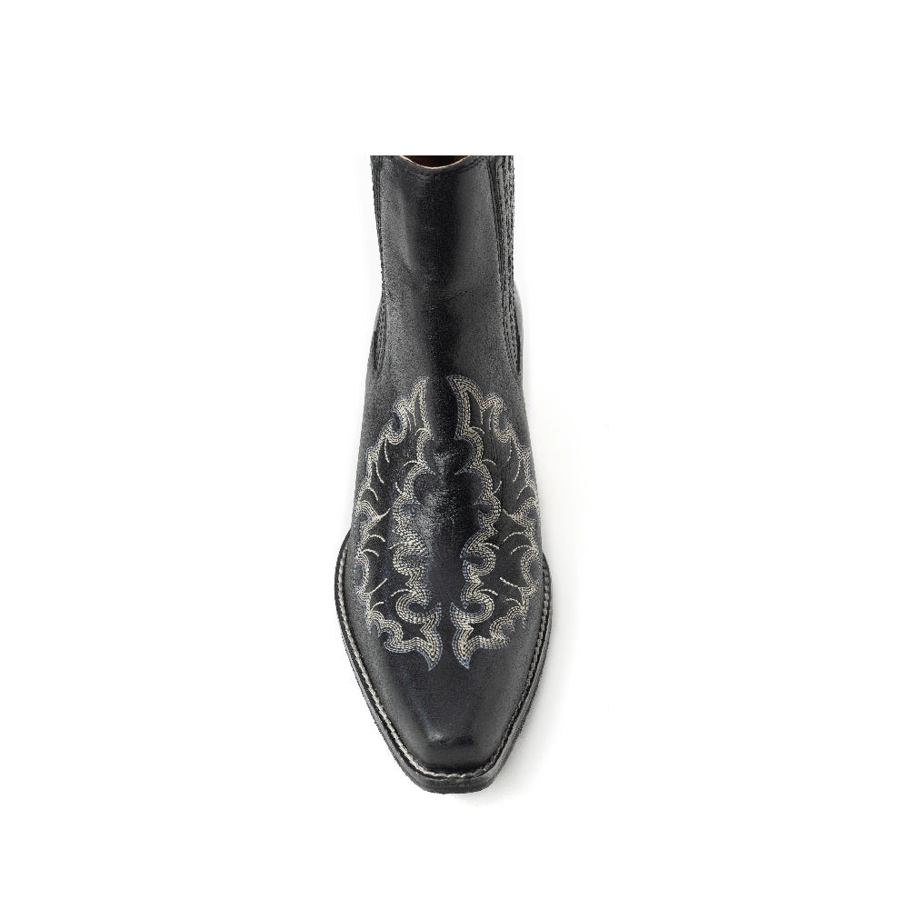 Dearling Ranch Booties in Black