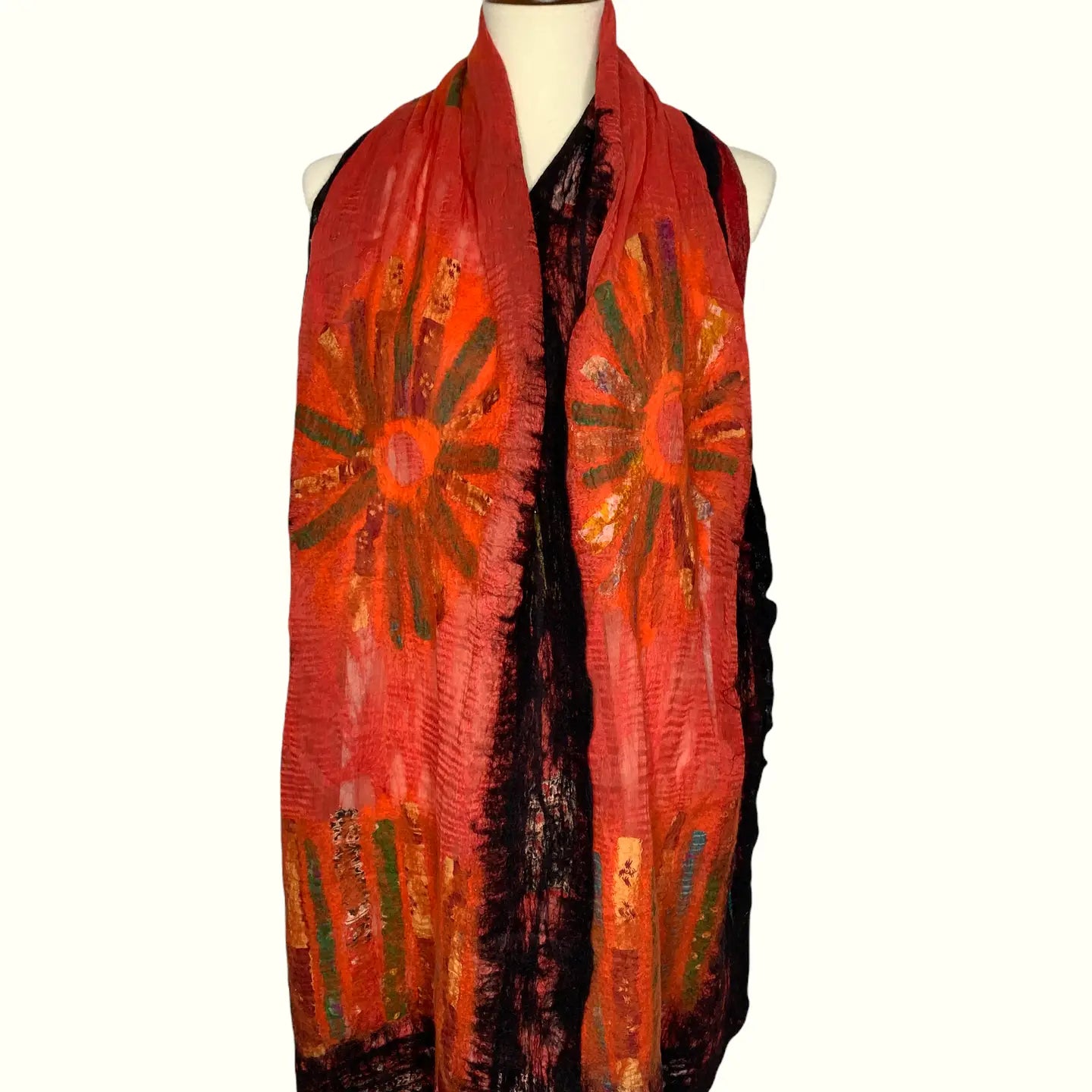 Sari Sun - Warm Scarf