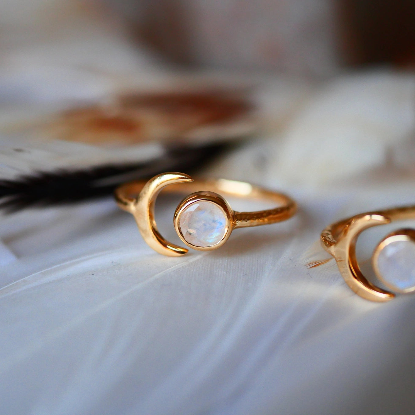 Lune Rainbow Moonstone Adjustable Ring