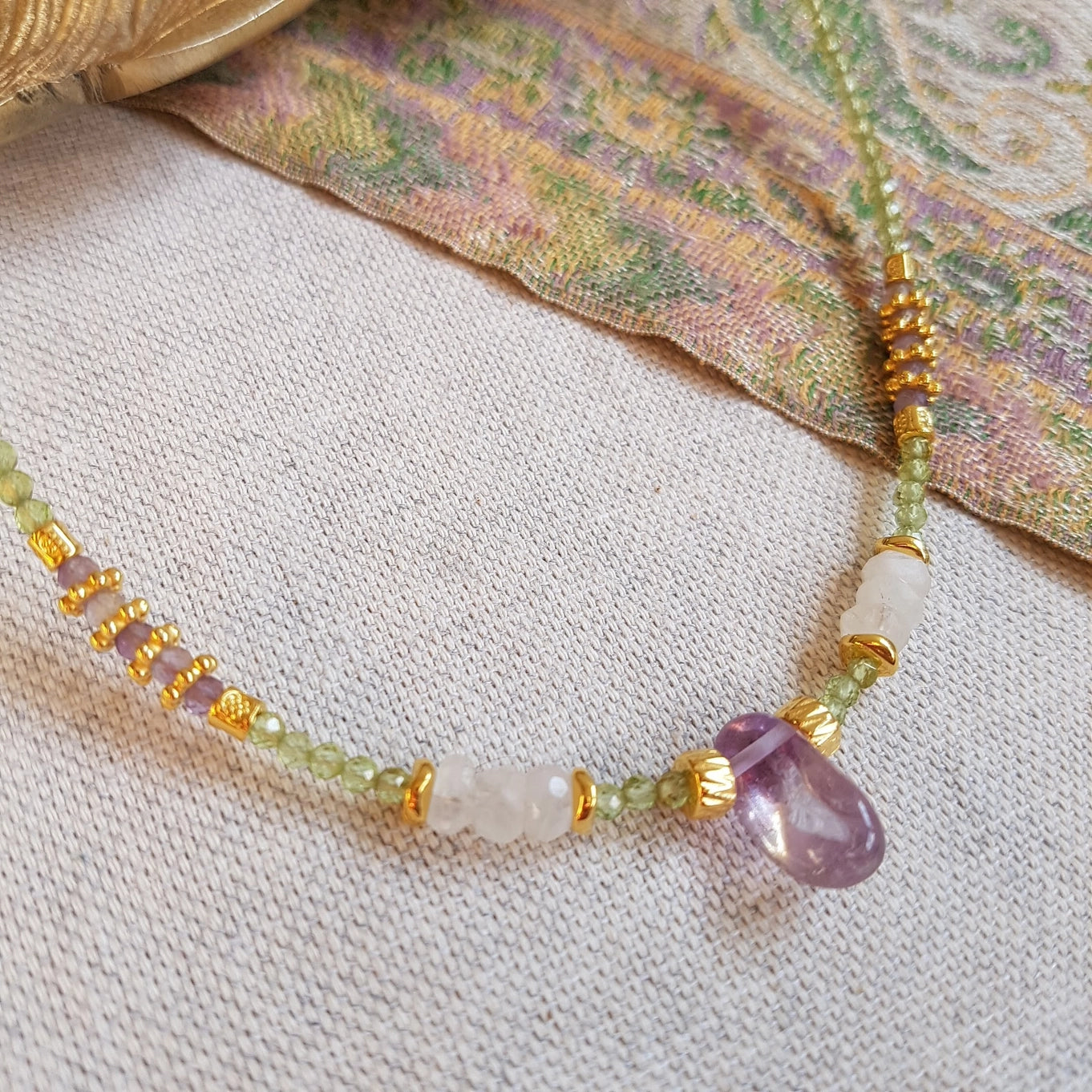 Necklace Peridot - Venuka
