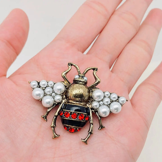 Vingtage Bee Brooch