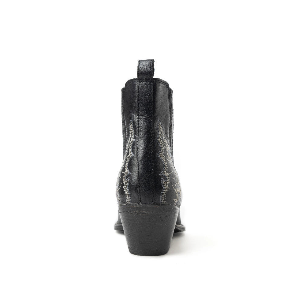 Dearling Ranch Booties in Black