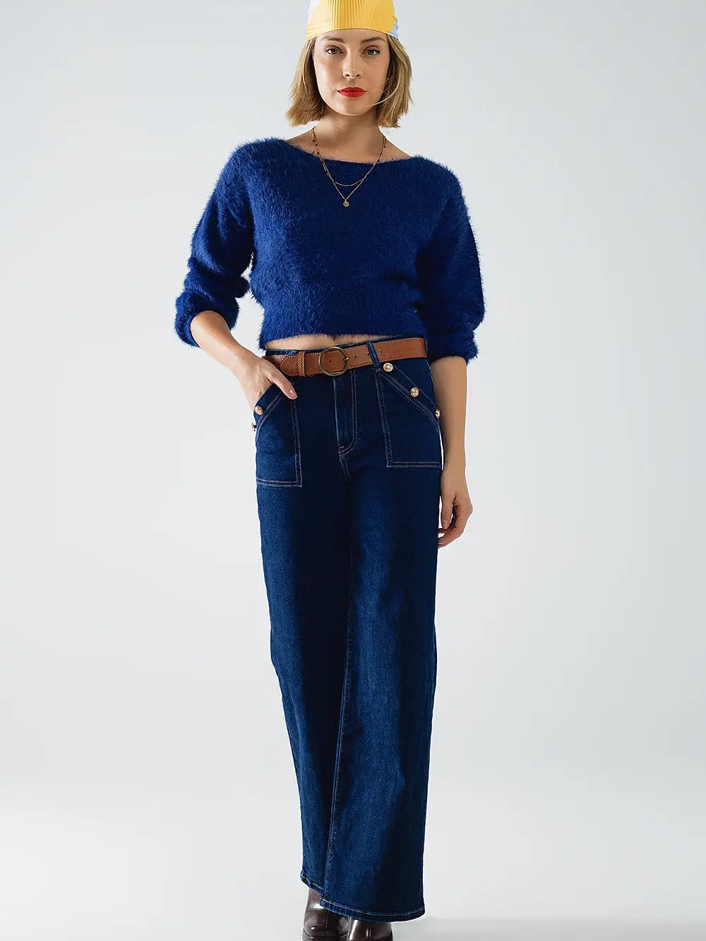 Wide Leg Jeans With 3 Button Detail