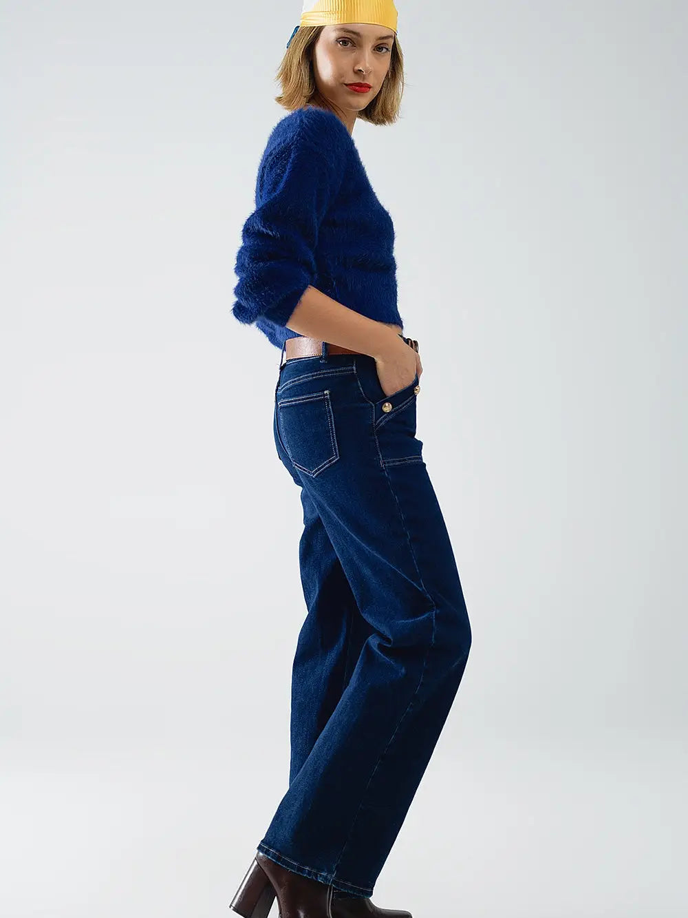 Wide Leg Jeans With 3 Button Detail
