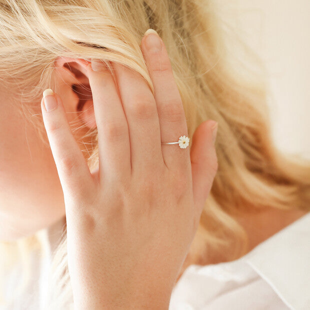 Enamel Daisy Ring