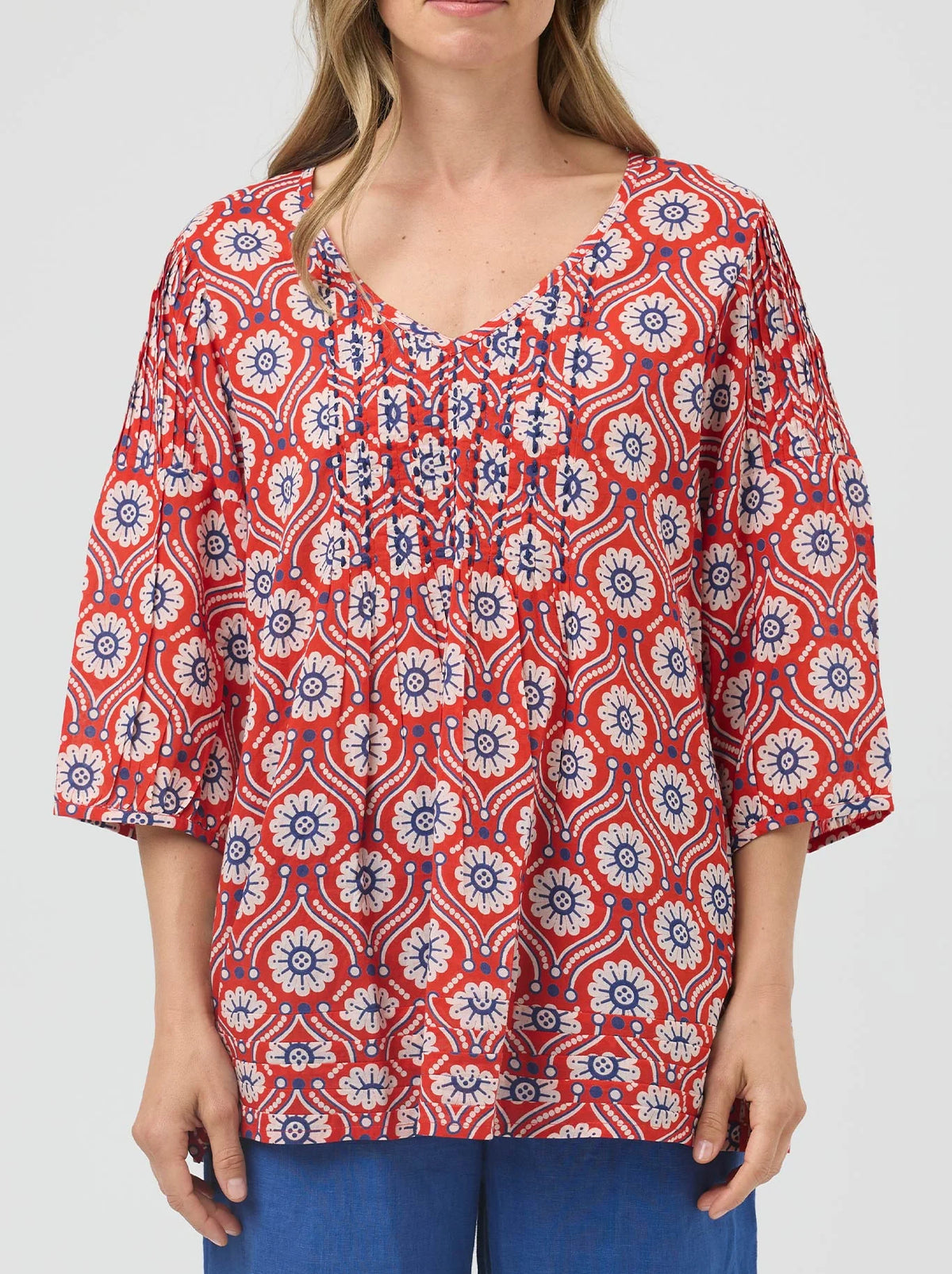 Cake Sally Top - Red Folk