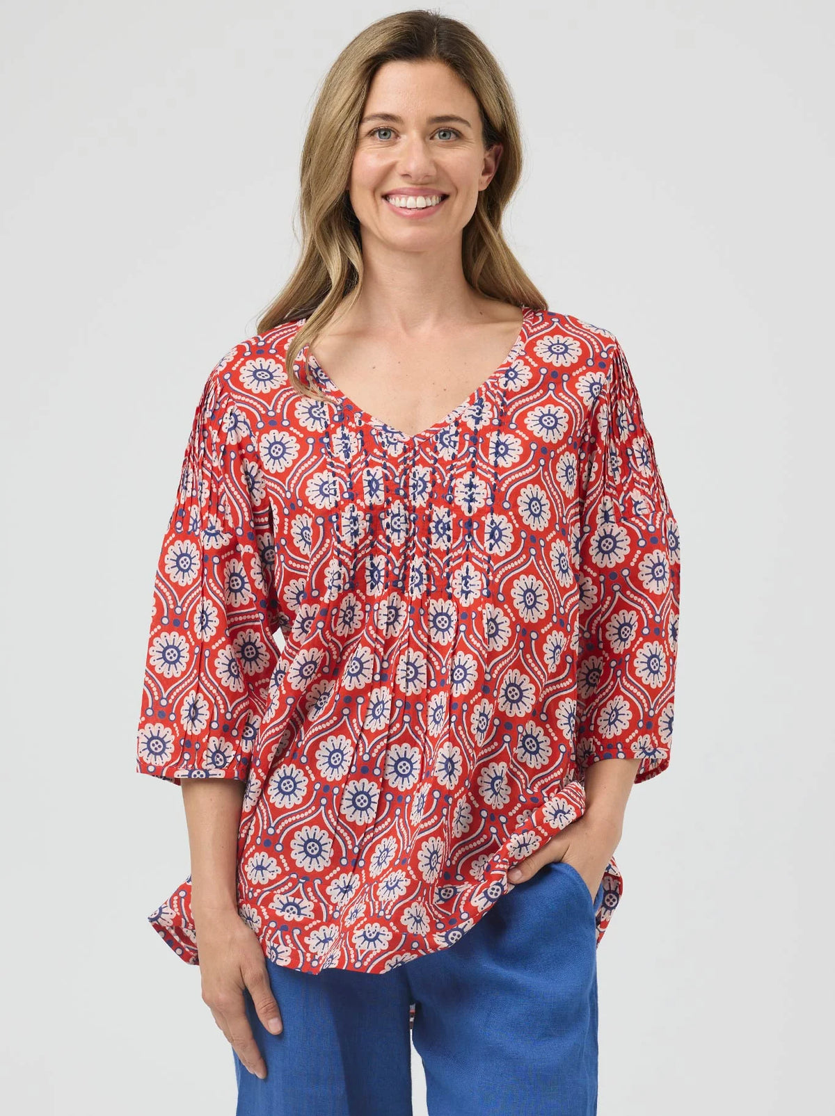 Cake Sally Top - Red Folk