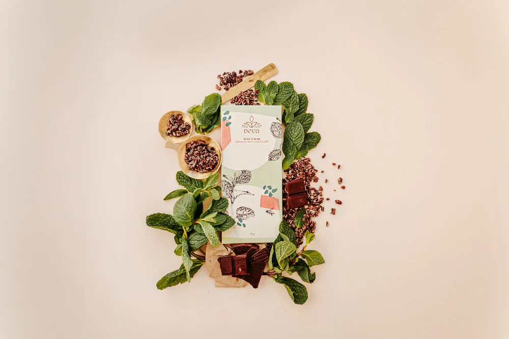 Mint w Nibs Deva Chocolate 85g