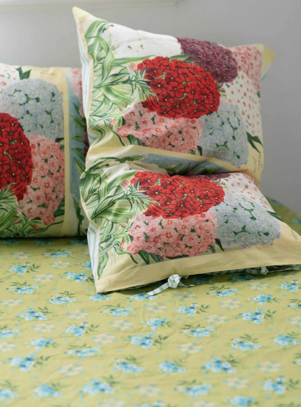 Phlox Pillowcase Set