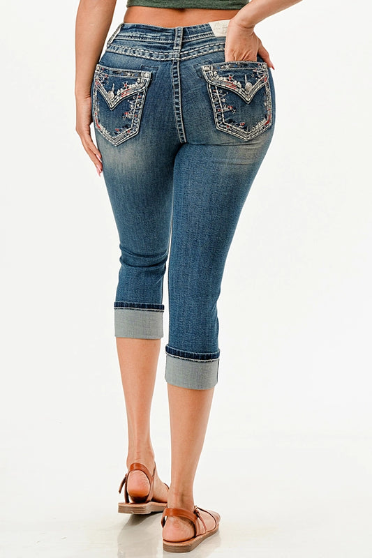 Grace in LA Border Embroidered Mid-Rise Capri