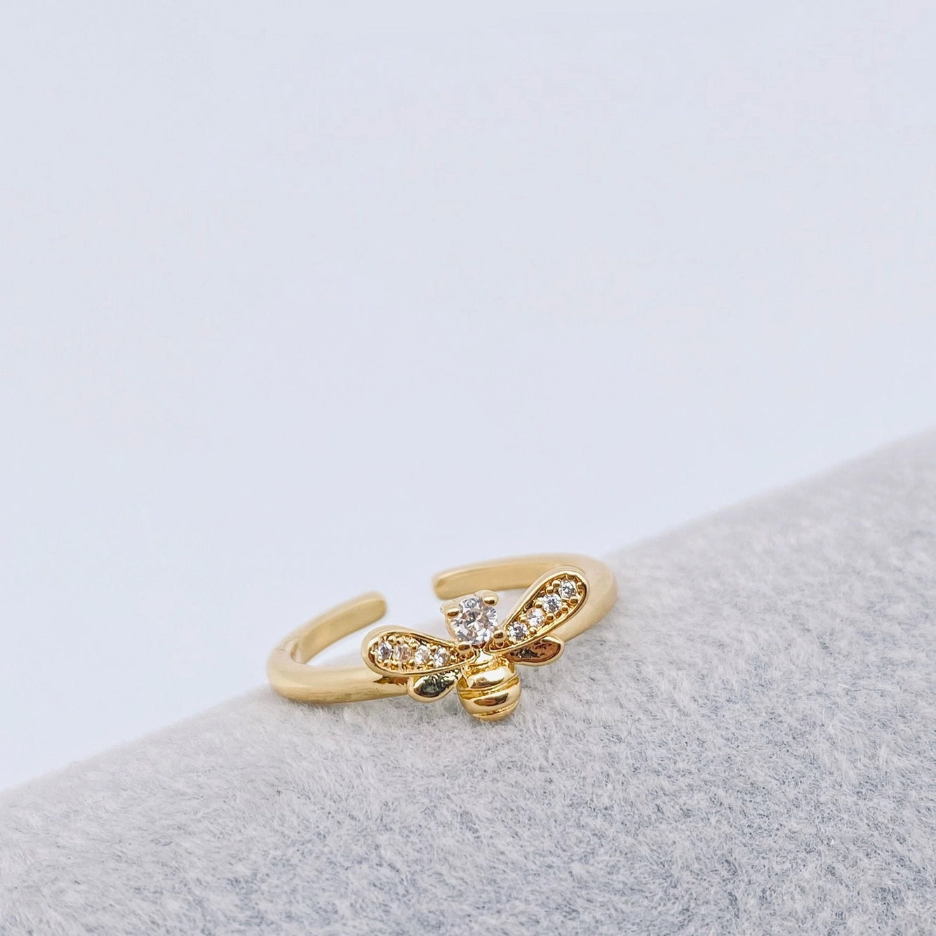 Cubic Zirconia Bee Shape Adjustable Ring