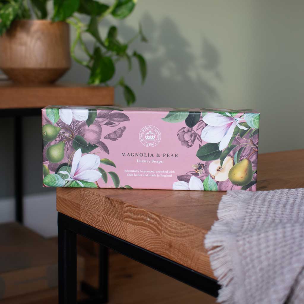 Magnolia & Pear Triple Soap Bars Gift Set 3x100g